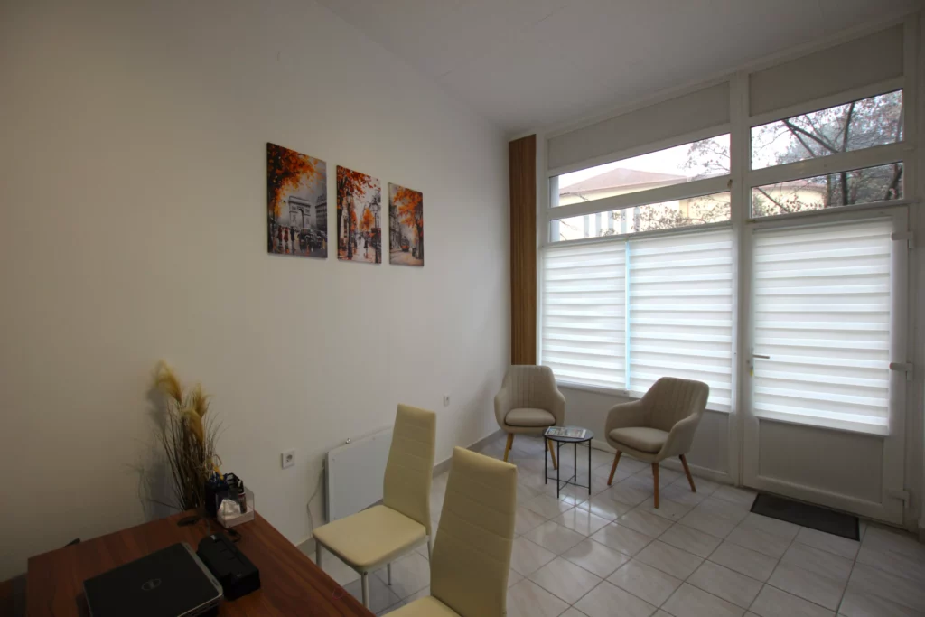 Korzó ingatlan iroda interior 1